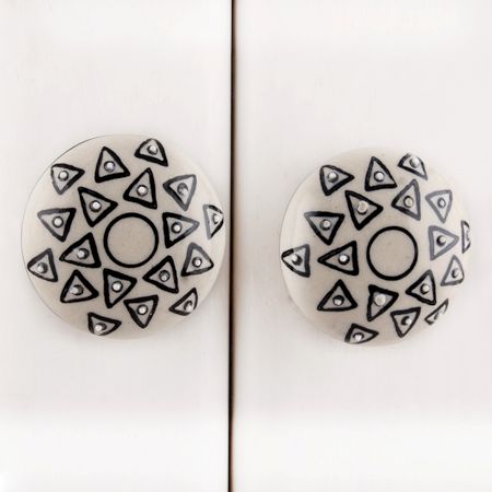 Black Floral Flat Dresser Knob